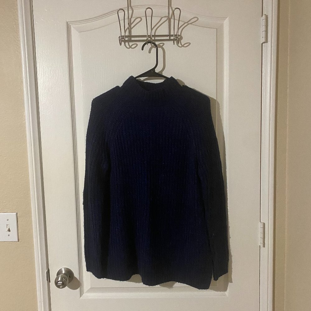 Turtle Neck Cable Knit Sweater